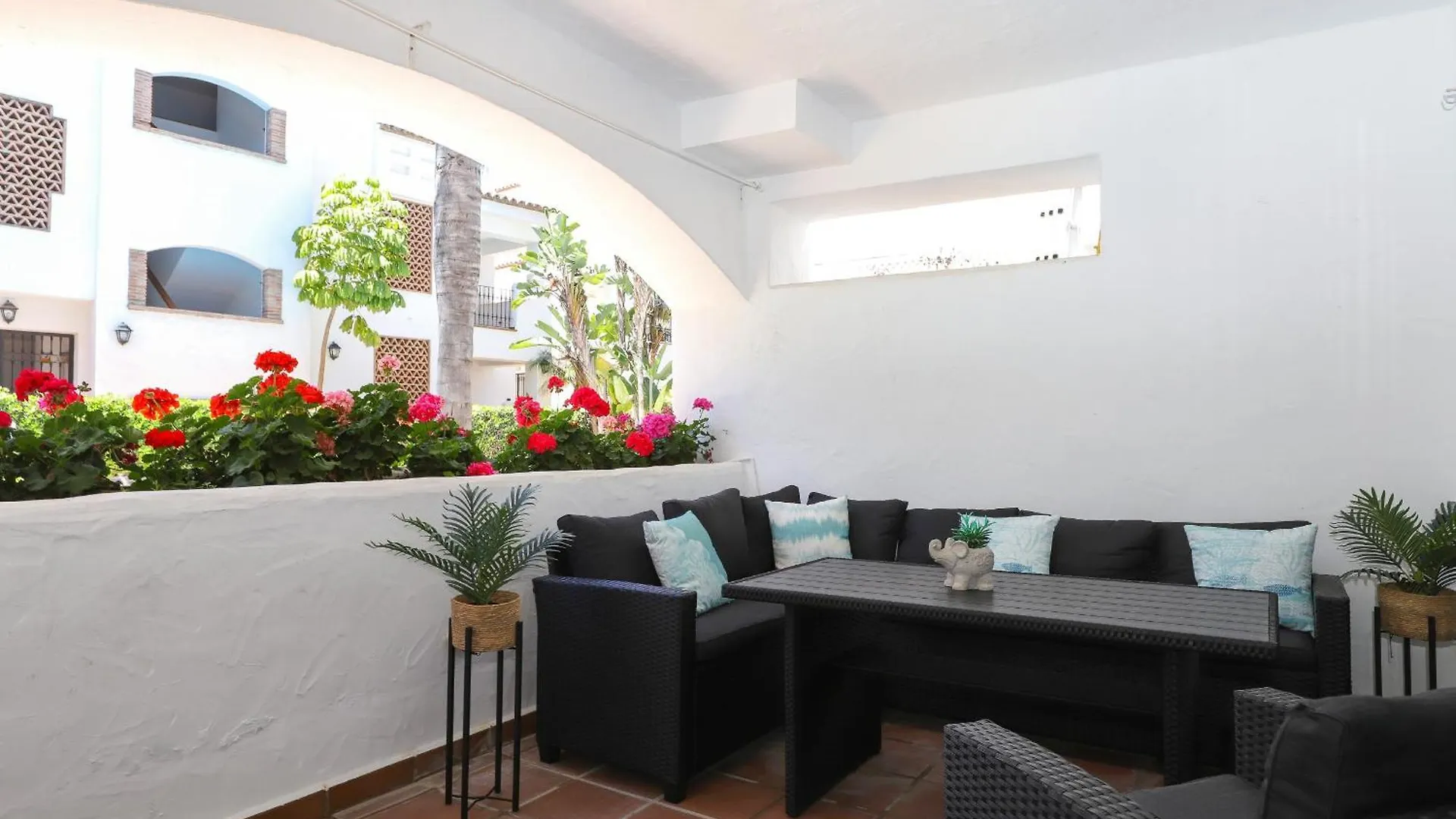 La Goleta - San Pedro Beachside, 200M Beach Marbella Spain